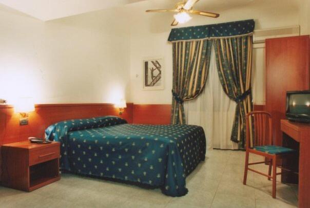 Caput Mundi Hotel Rome Exterior photo